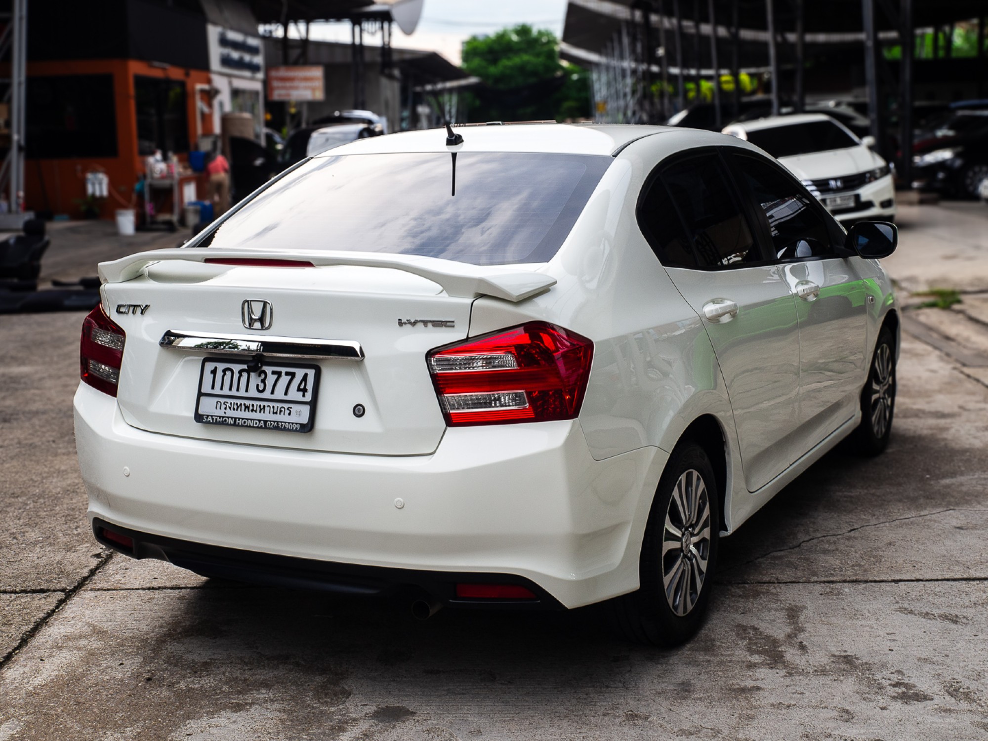 2012 Honda City สีขาว (รูปที่ 7)