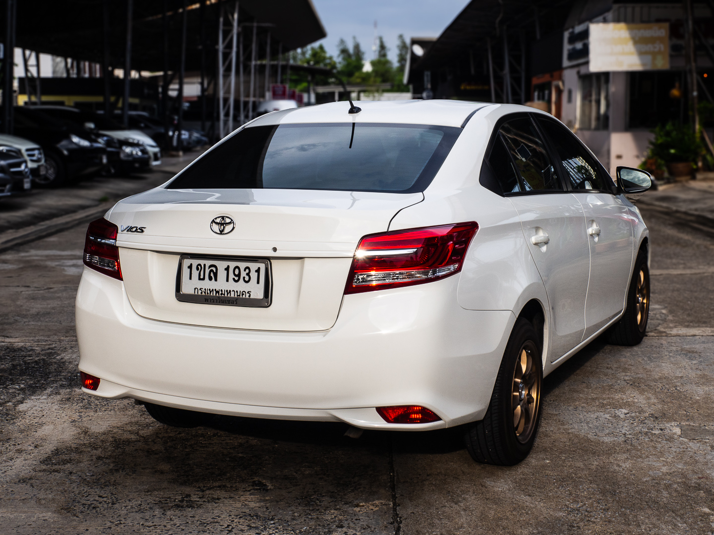 2021 Toyota Vios ไมเนอร์เชนจ์ สีขาว (รูปที่ 7)