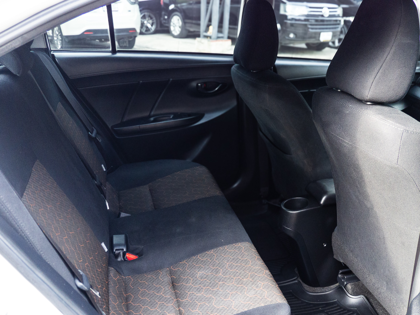 2021 Toyota Vios ไมเนอร์เชนจ์ สีขาว (รูปที่ 12)