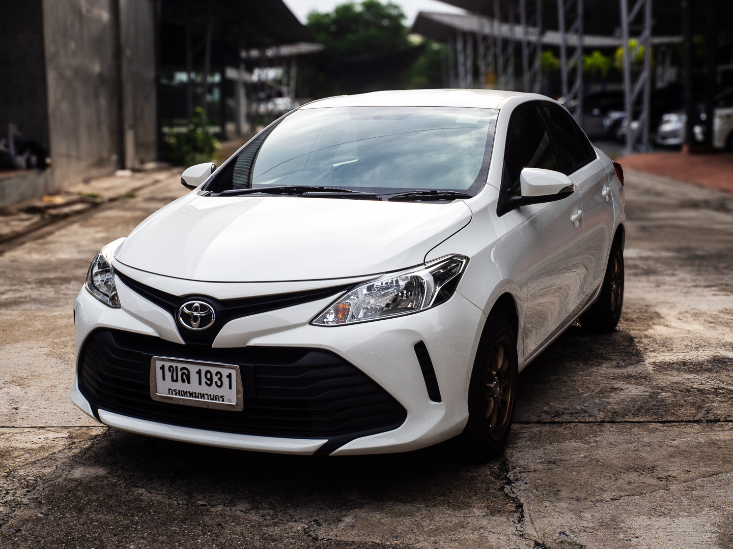2021 Toyota Vios ไมเนอร์เชนจ์ สีขาว (รูปที่ 2)
