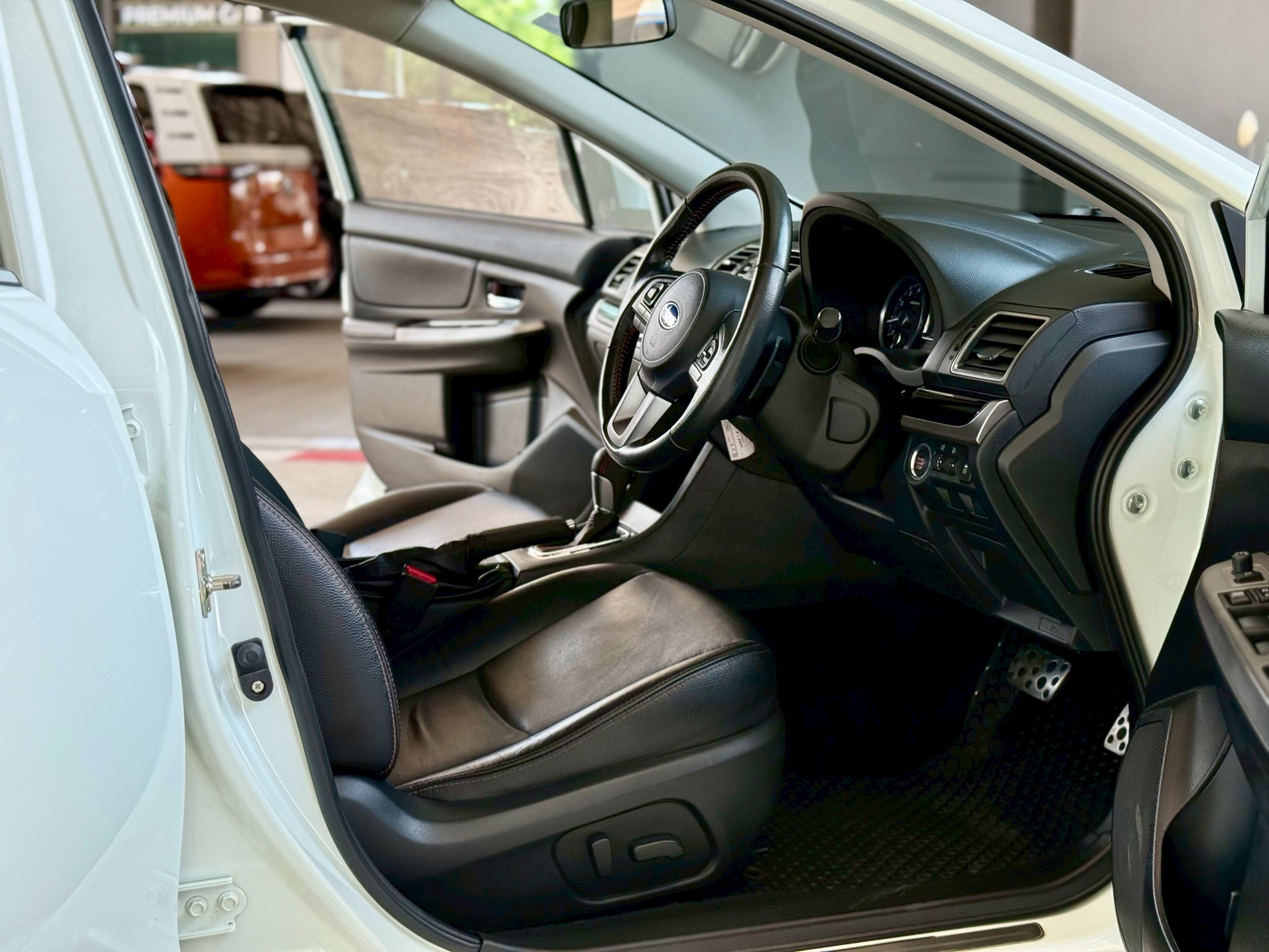 Subaru XV 2.0 i-p AWD ปี 2017 (รูปที่ 9)