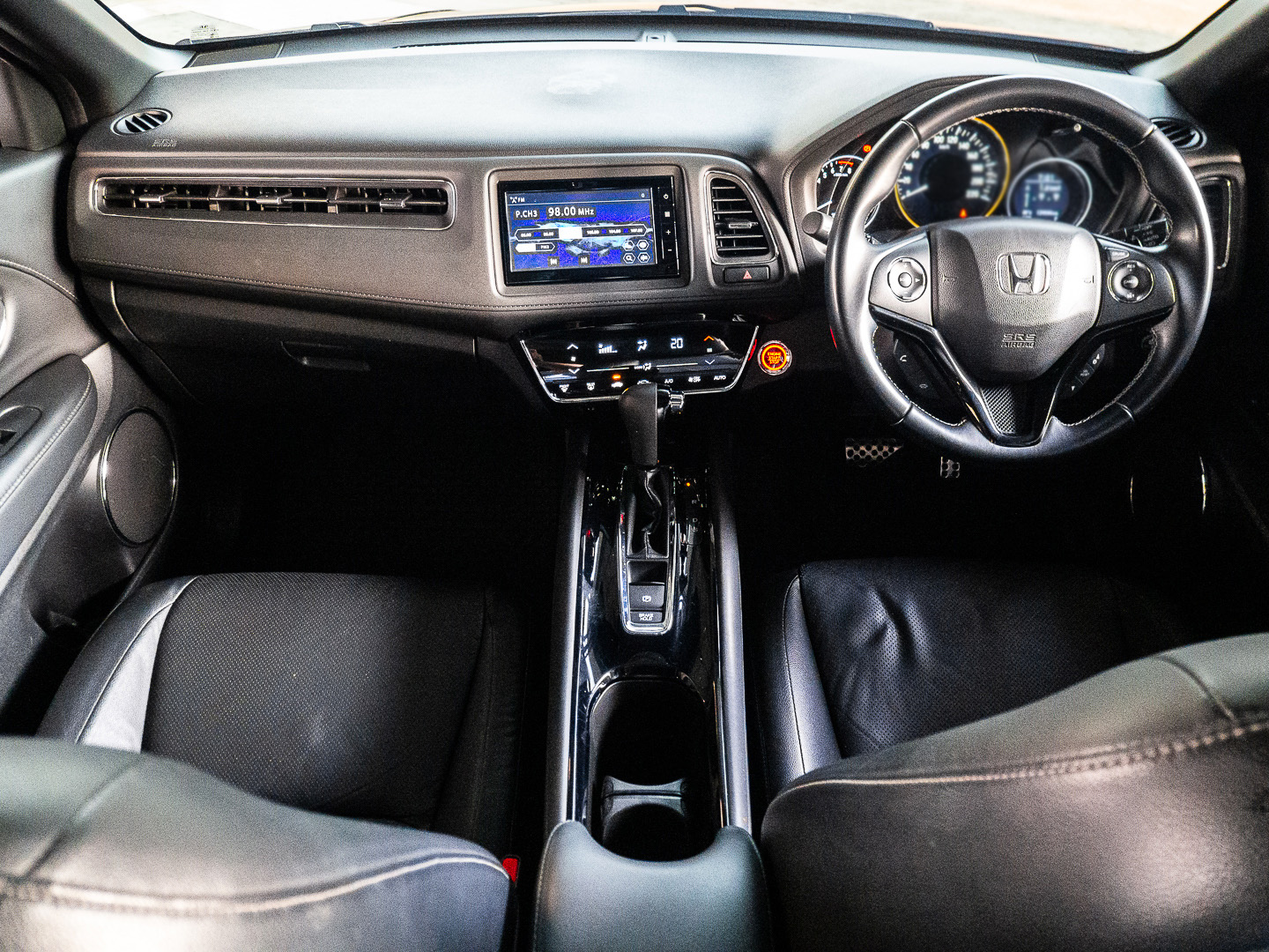 2019 Honda HR-V สีเทา (รูปที่ 12)