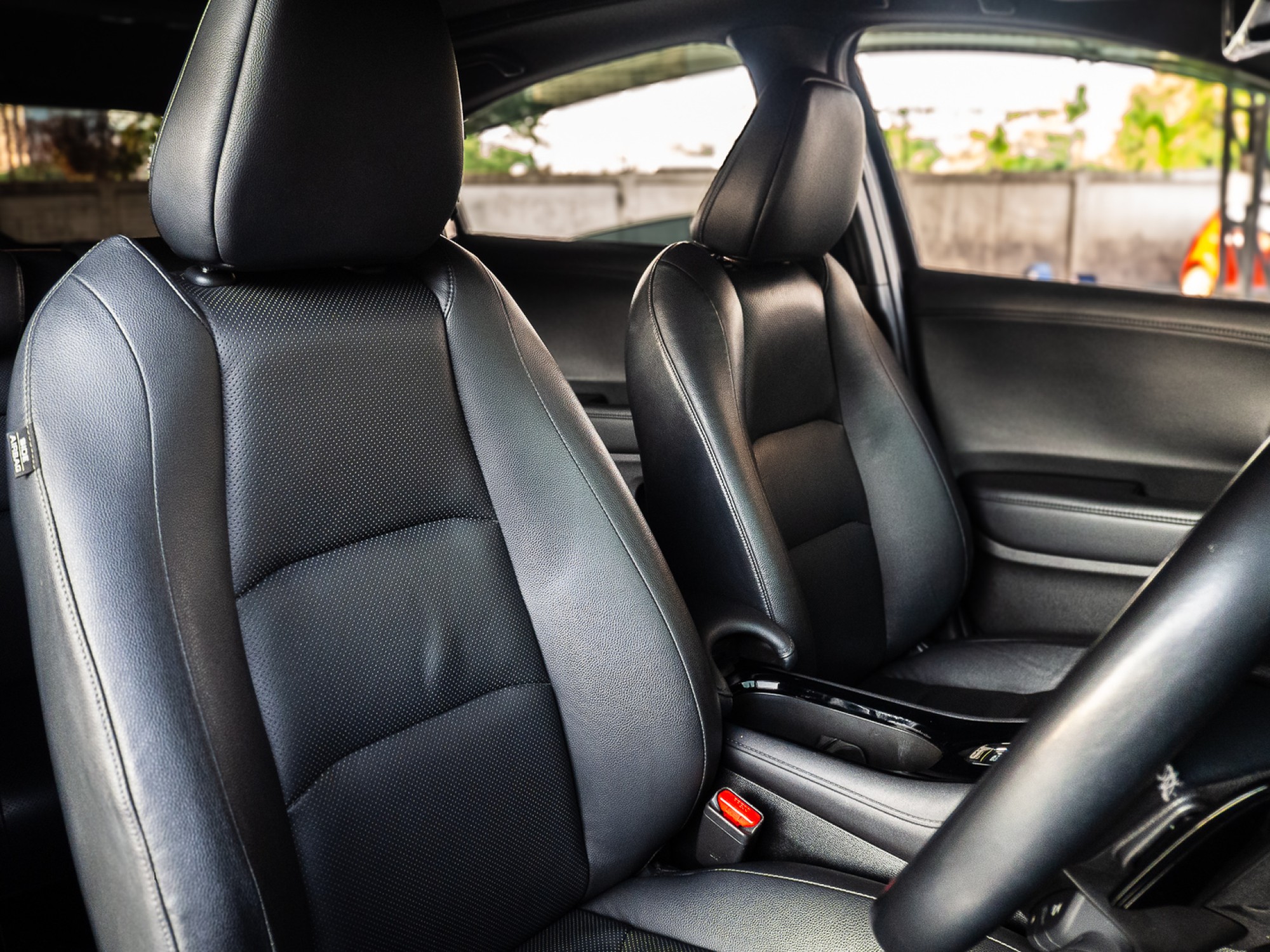 2019 Honda HR-V สีเทา (รูปที่ 10)