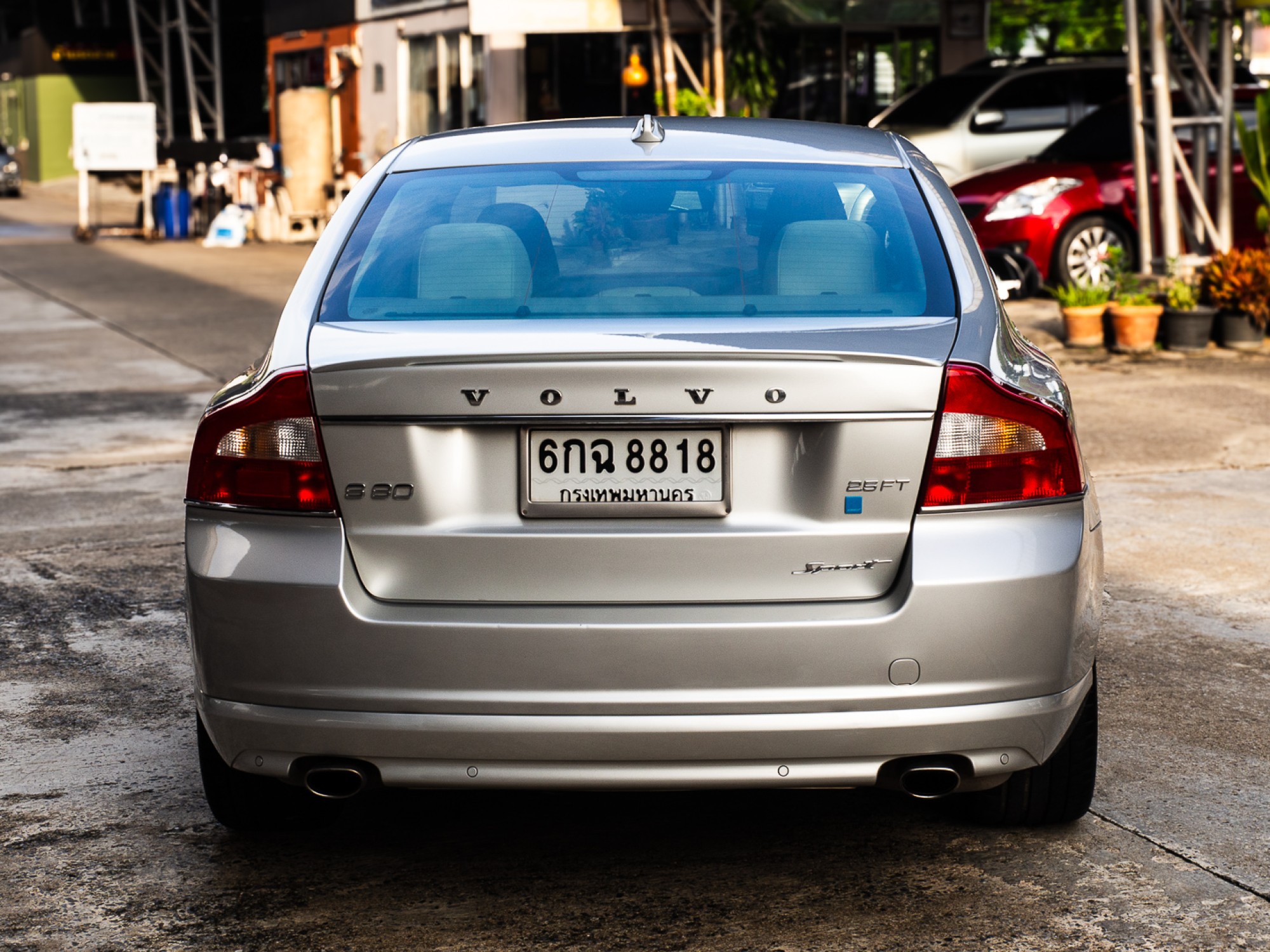 2011 Volvo S80 สีเงิน (รูปที่ 6)