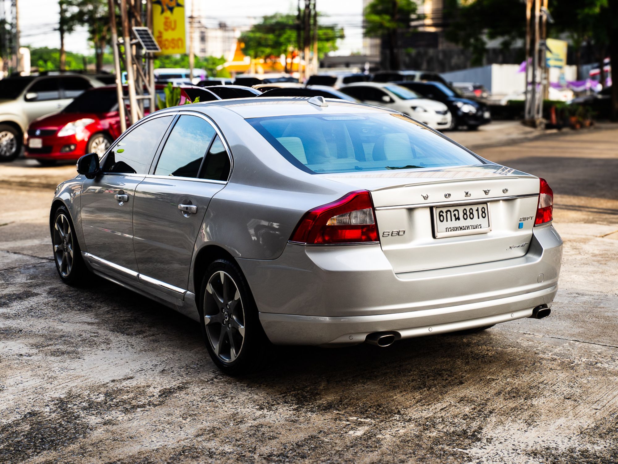 2011 Volvo S80 สีเงิน (รูปที่ 5)