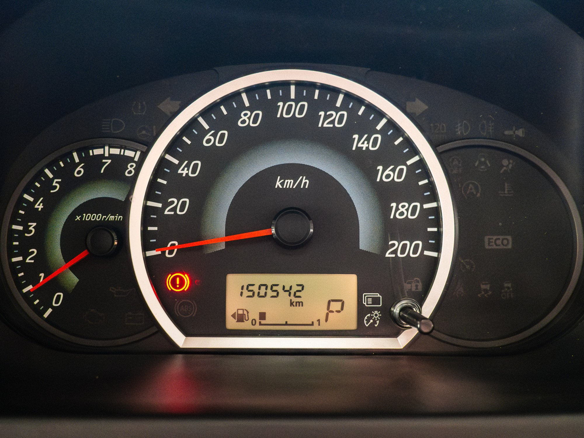 2013 Mitsubishi Mirage สีขาว (รูปที่ 10)