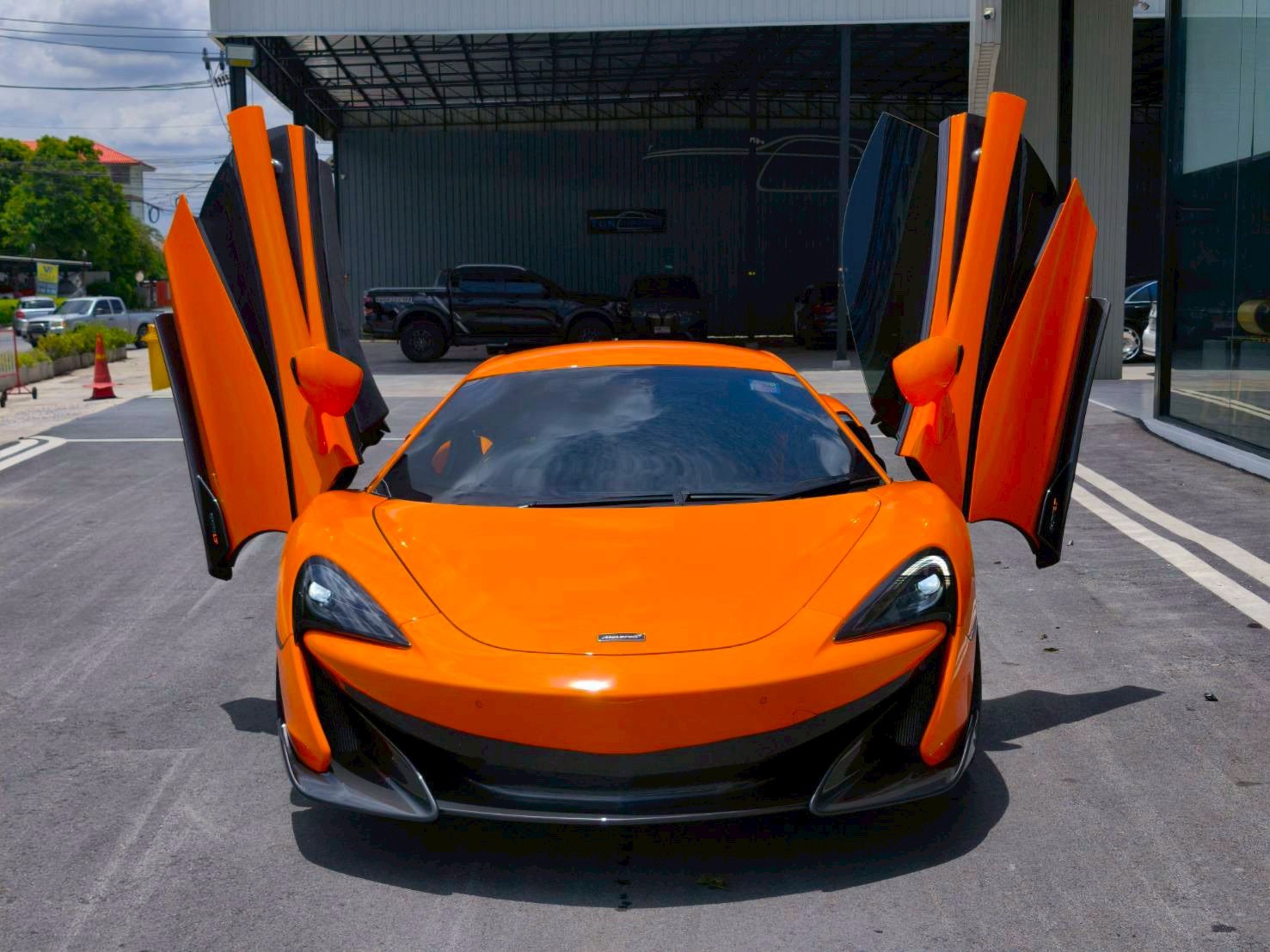2020 McLaren 600 LT สีส้ม (รูปที่ 5)