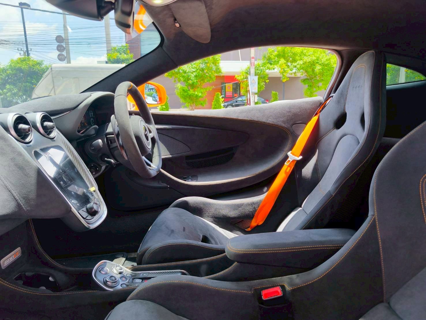 2020 McLaren 600 LT สีส้ม (รูปที่ 10)