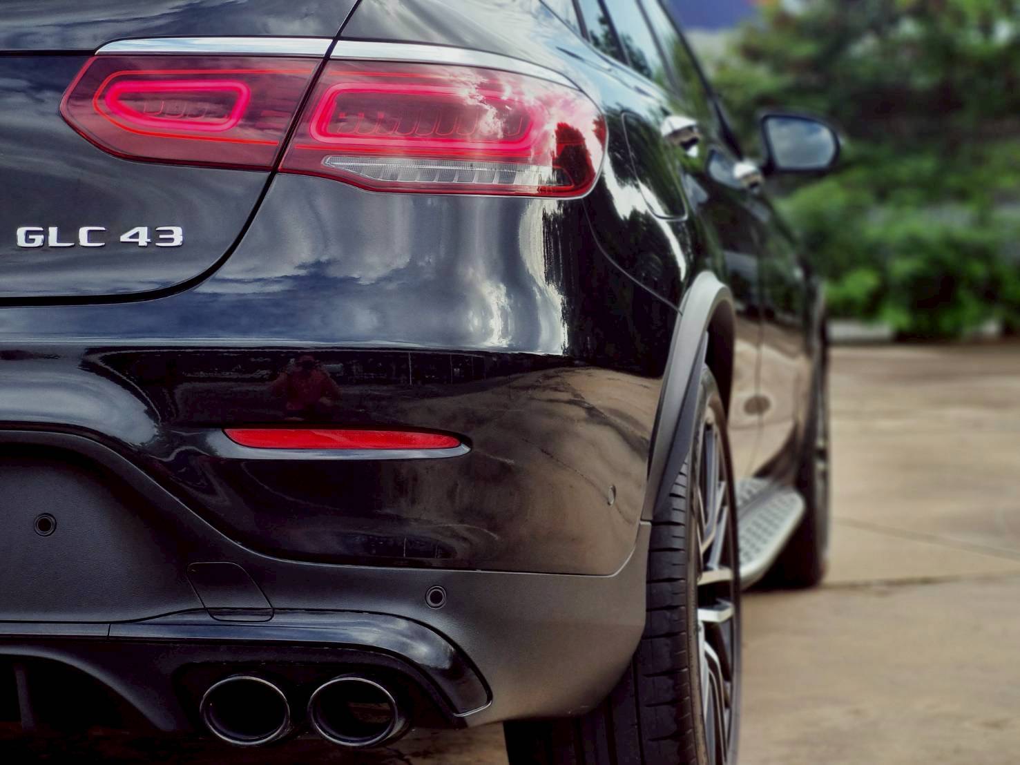 2022 Mercedes-Benz GLC-Class GLC43 (Facelift) สีดำ (รูปที่ 18)