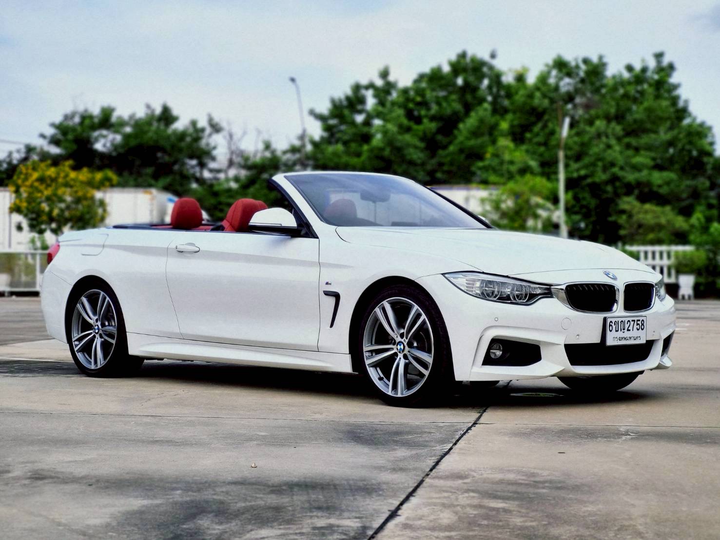 2016 BMW 4 Series F32 420Ci สีขาว (รูปที่ 5)