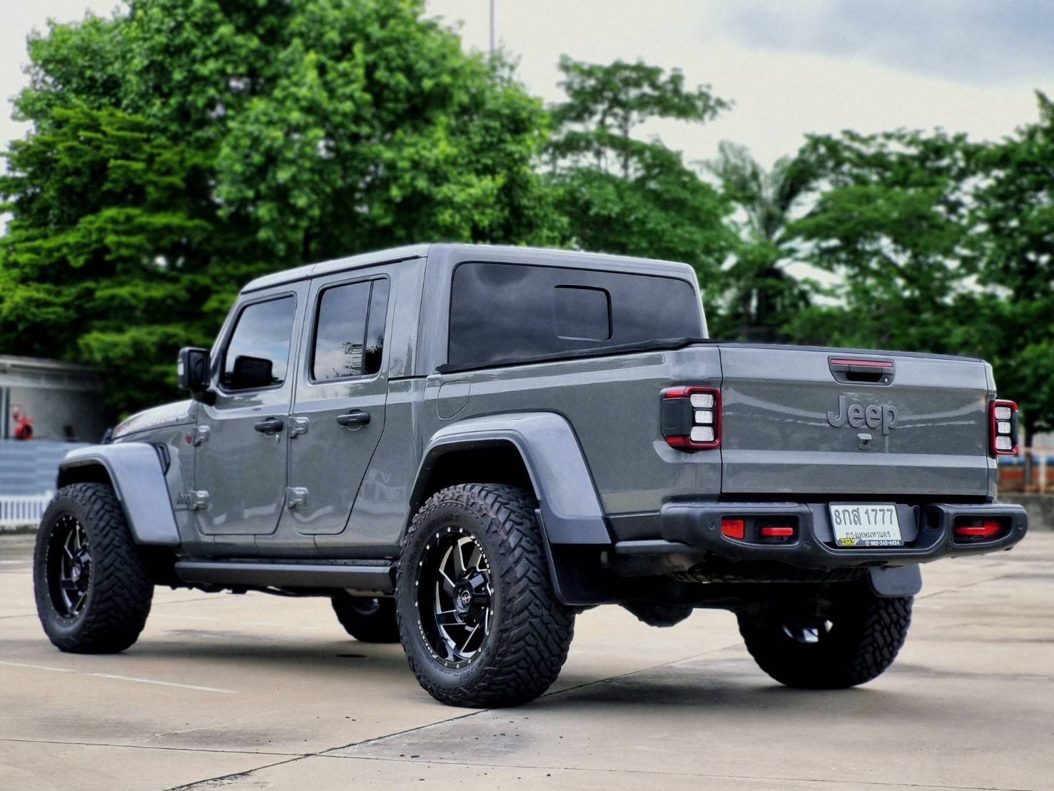 2021 Jeep GLADIATOR RUBICON 3.6 V6 สีเทา (รูปที่ 6)