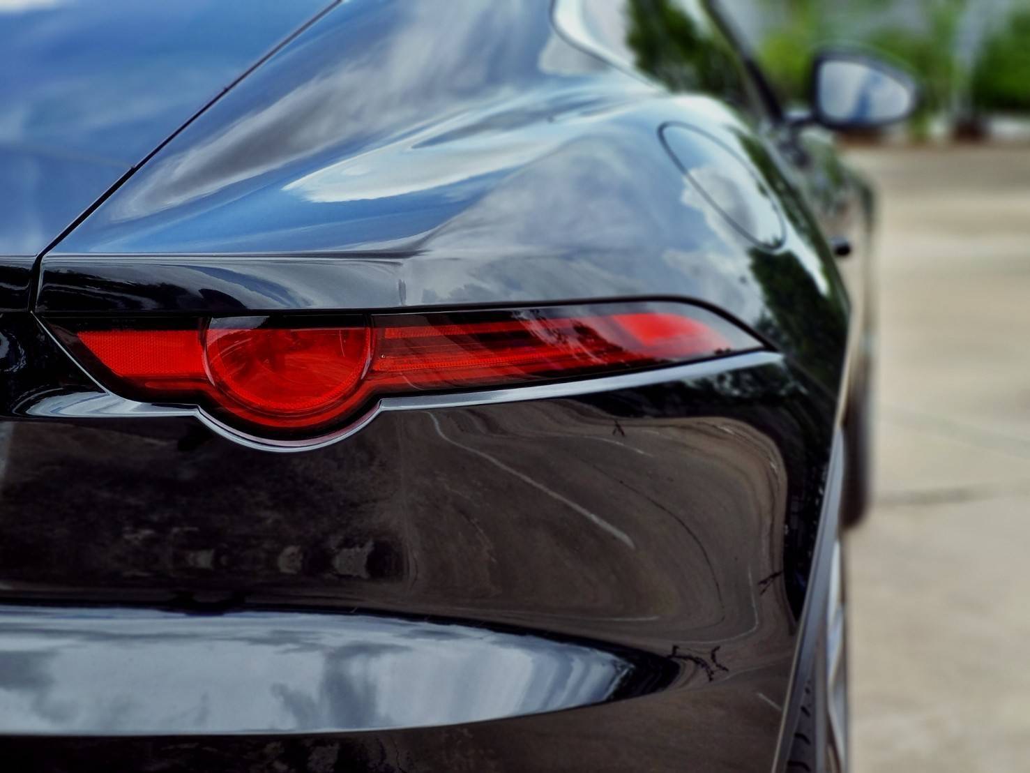 2019 Jaguar F-Type Coupe สีดำ (รูปที่ 18)