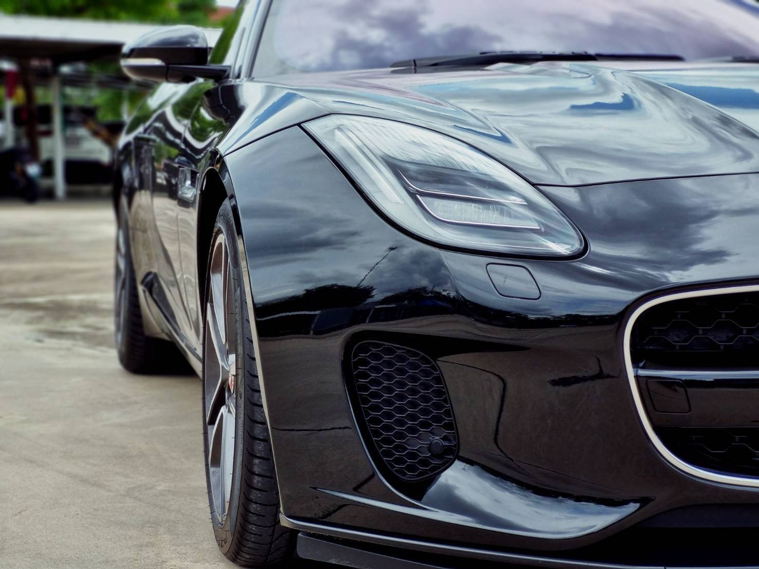 2019 Jaguar F-Type Coupe สีดำ (รูปที่ 19)