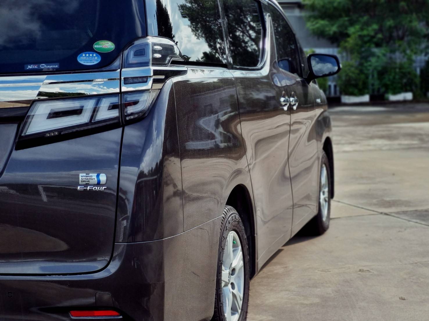 2018 Toyota Vellfire สีน้ำตาล (รูปที่ 18)