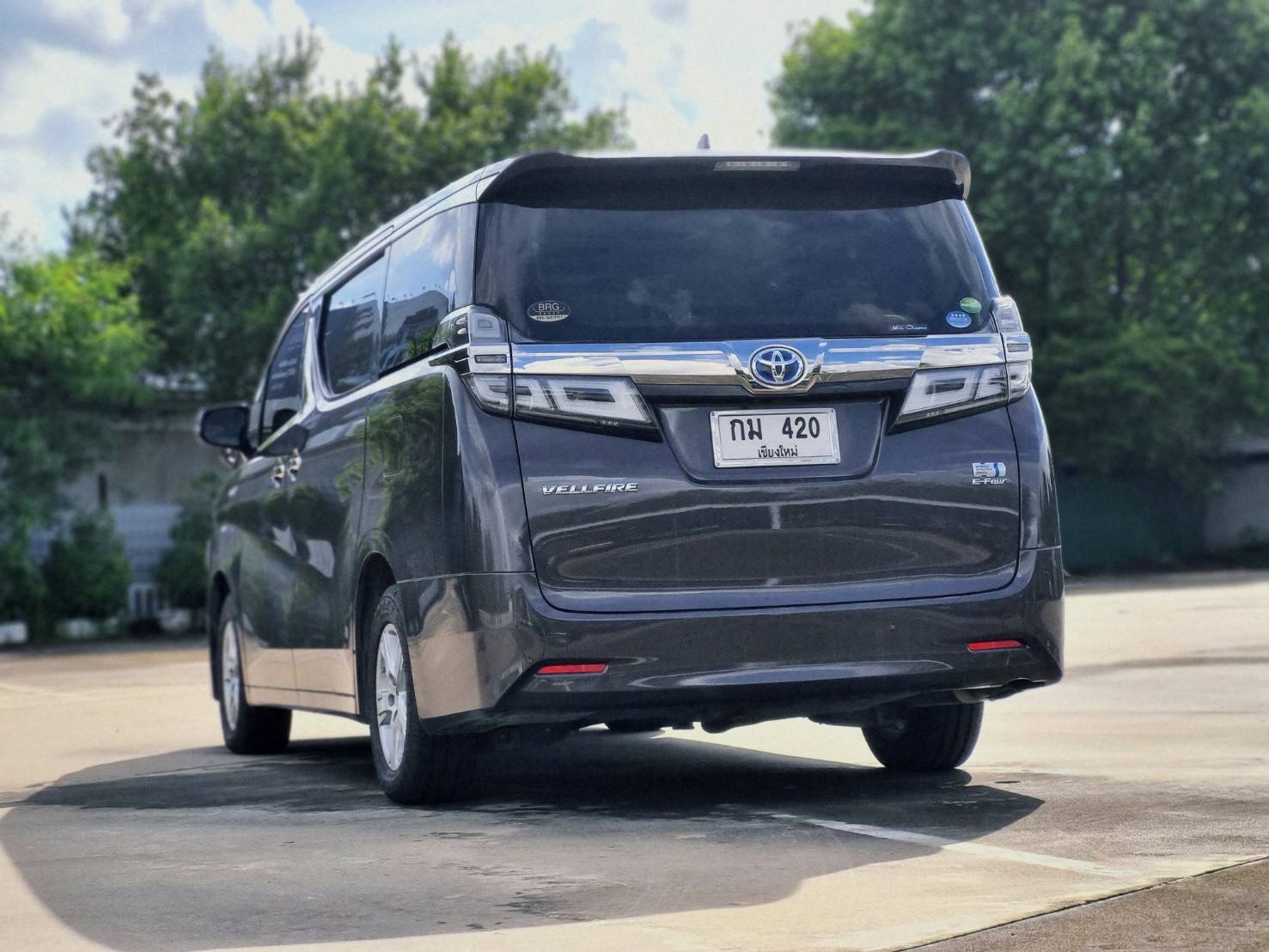 2018 Toyota Vellfire สีน้ำตาล (รูปที่ 7)