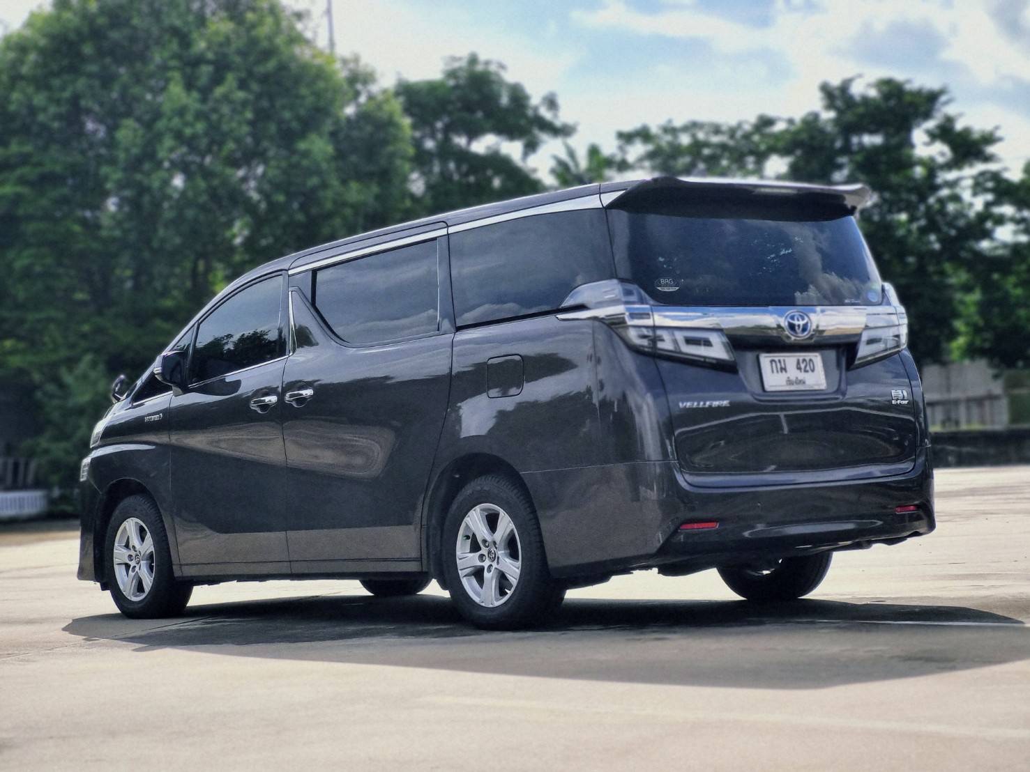 2018 Toyota Vellfire สีน้ำตาล (รูปที่ 6)