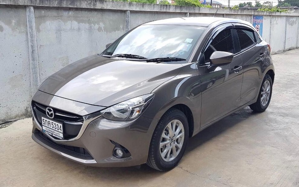 Mazda 2 Hatchback (5 ประตู) ปี 2019 สีเทา