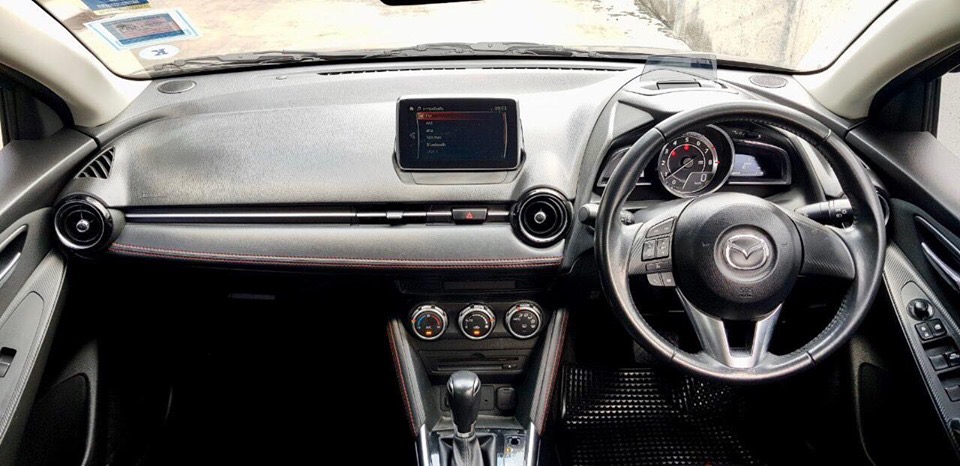 Mazda 2 Hatchback (5 ประตู) ปี 2019 สีเทา (รูปที่ 8)
