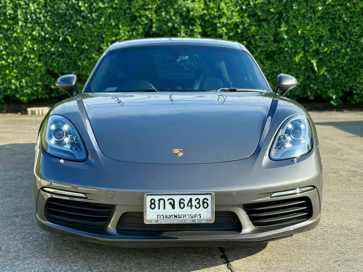 2018 Porsche 718 Cayman สีเทา (รูปที่ 2)