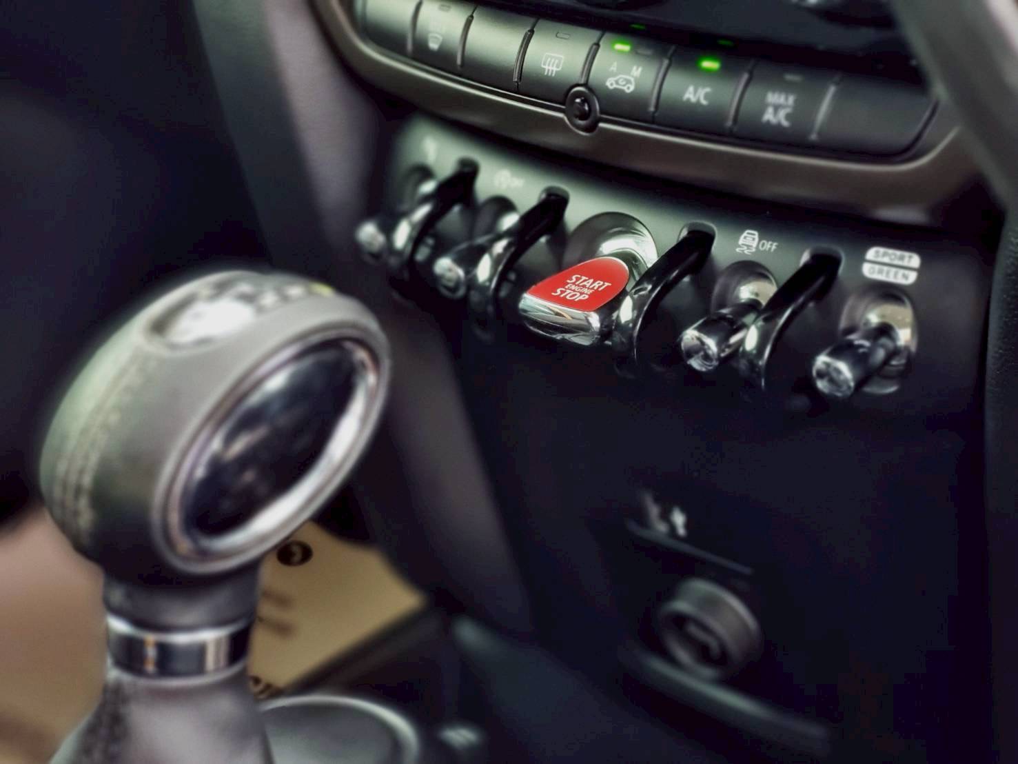 2018 Mini Countryman F60 สีน้ำตาล (รูปที่ 12)