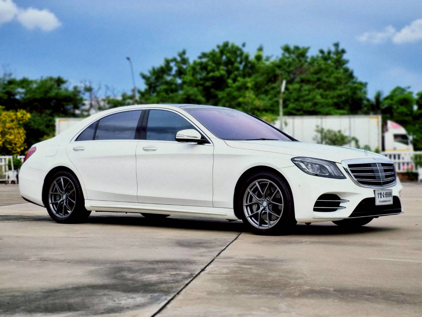 2018 Mercedes-Benz S-Class S 350d AMG สีขาว (รูปที่ 5)