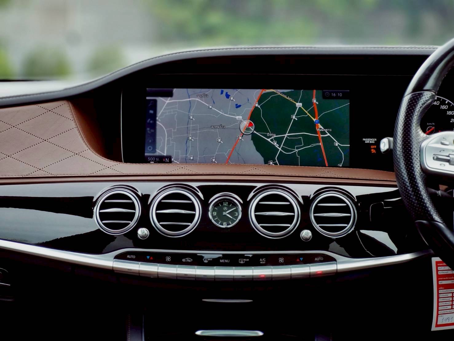 2018 Mercedes-Benz S-Class S 350d AMG สีขาว (รูปที่ 9)