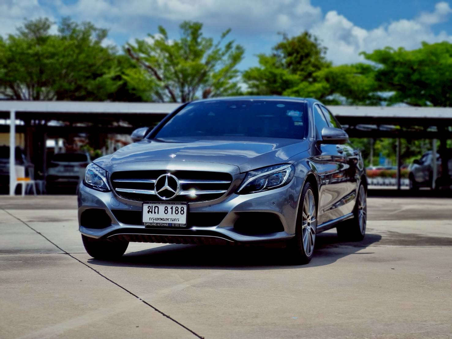 2018 Mercedes-Benz C-Class Coupe C 250 AMG สีเทา (รูปที่ 2)