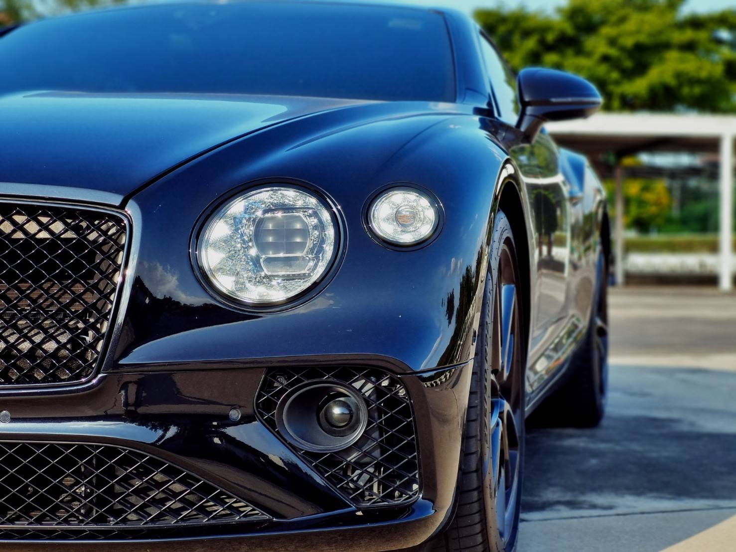 2020 Bentley Continental GT สีดำ (รูปที่ 16)