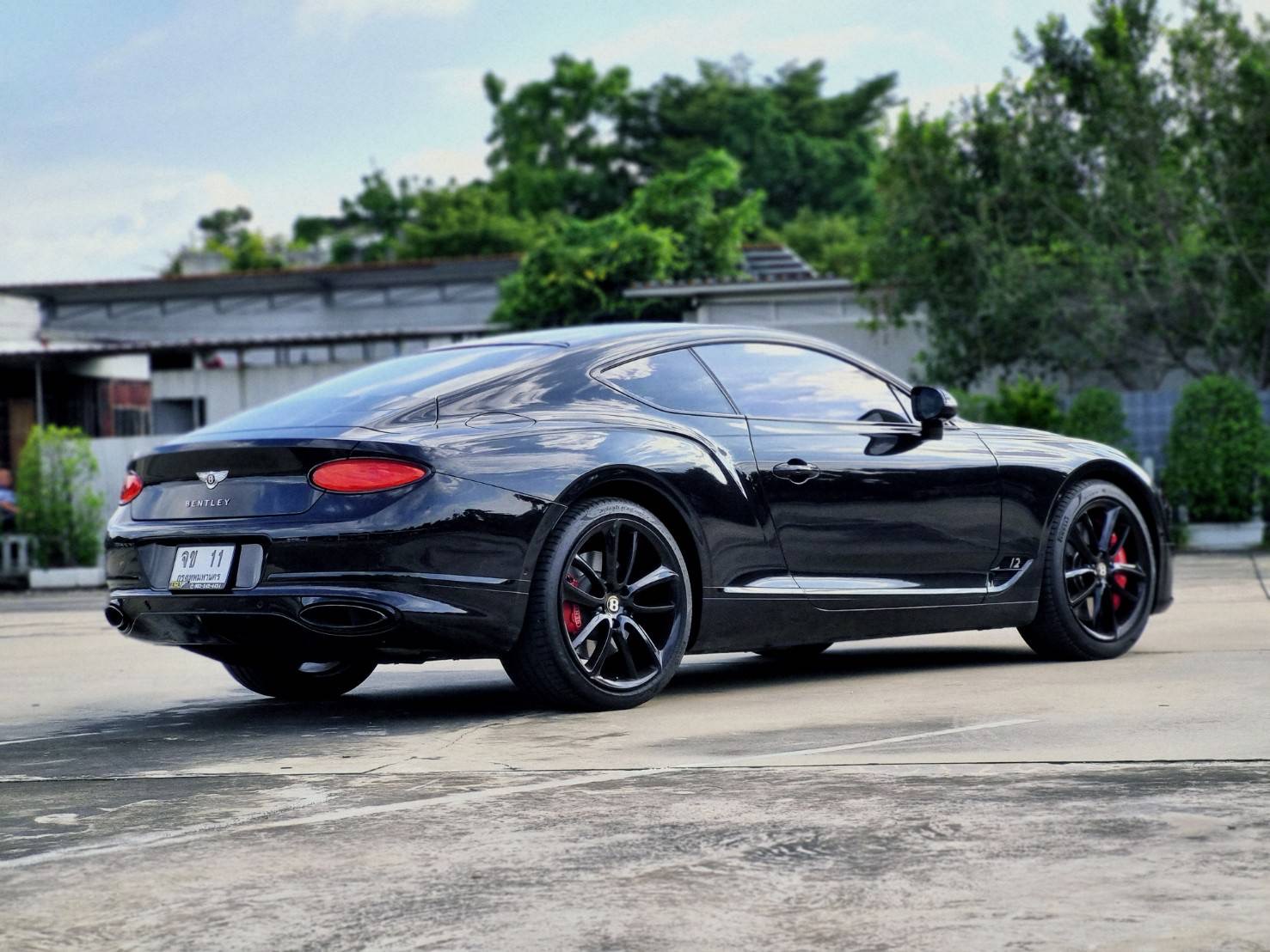 2020 Bentley Continental GT สีดำ (รูปที่ 3)