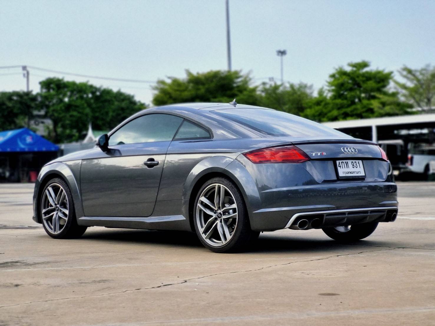 2018 Audi TT สีเทา (รูปที่ 6)