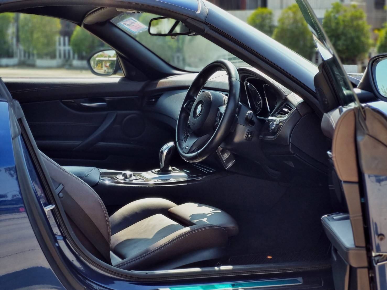 2013 BMW Z4 E89 สีน้ำเงิน (รูปที่ 7)