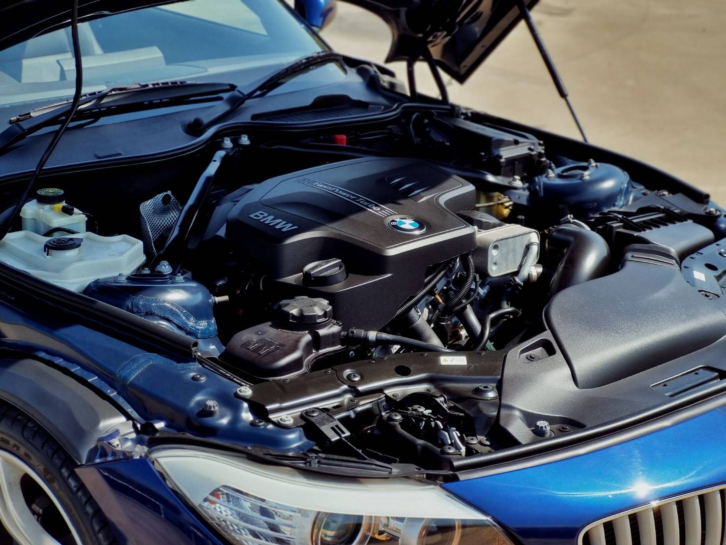 2013 BMW Z4 E89 สีน้ำเงิน (รูปที่ 19)