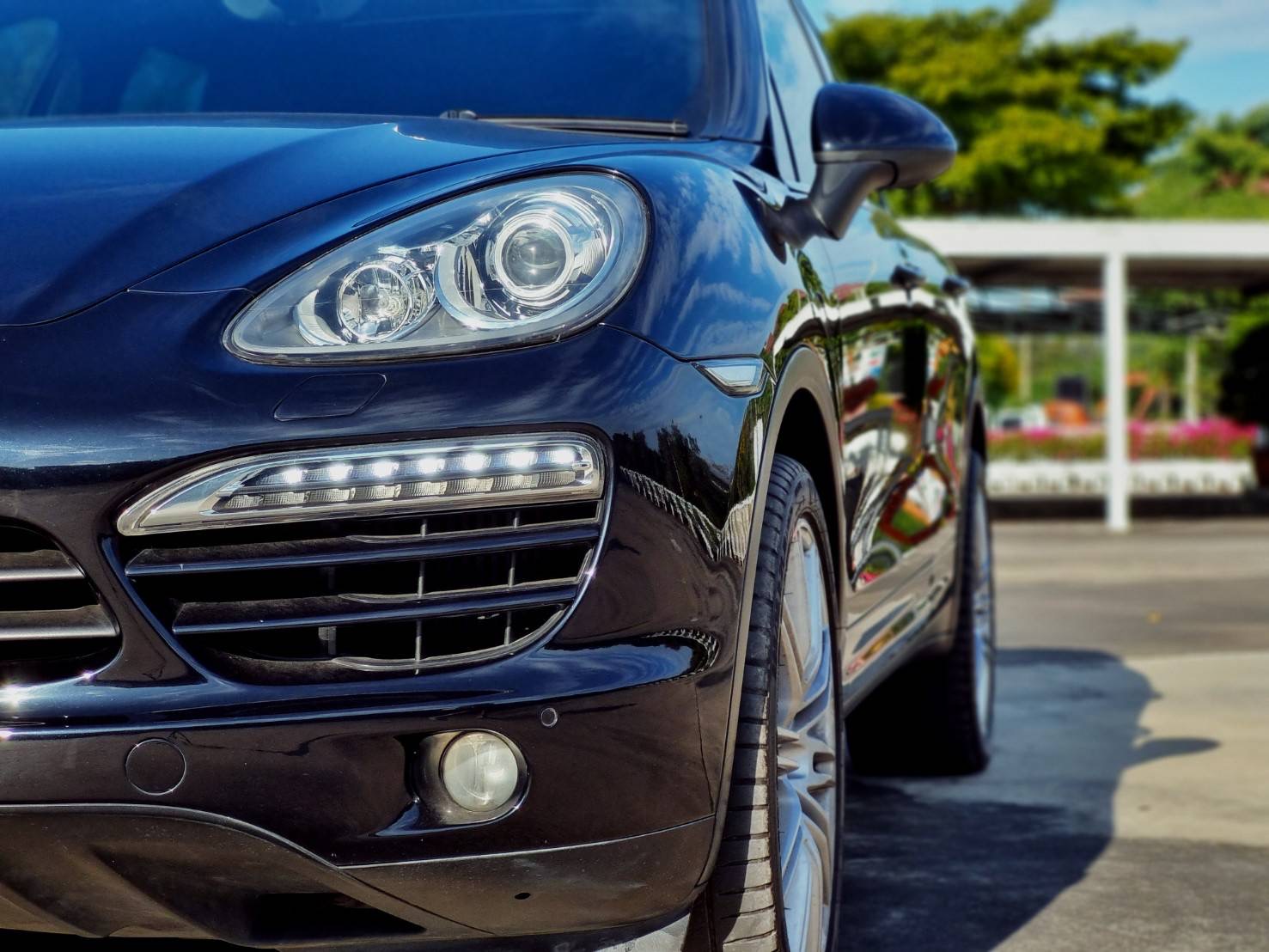 2012 Porsche Cayenne สีดำ (รูปที่ 17)