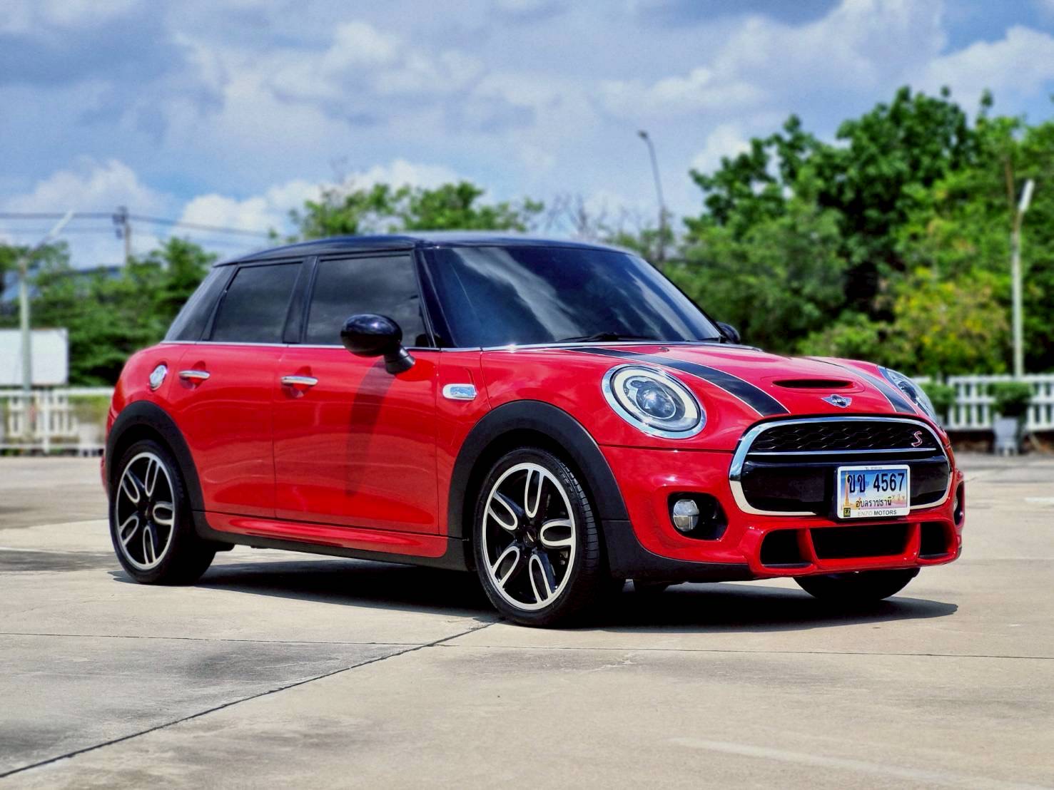 2015 Mini Cooper (Hatch) Look3 F55 (5 ประตู) สีแดง (รูปที่ 3)