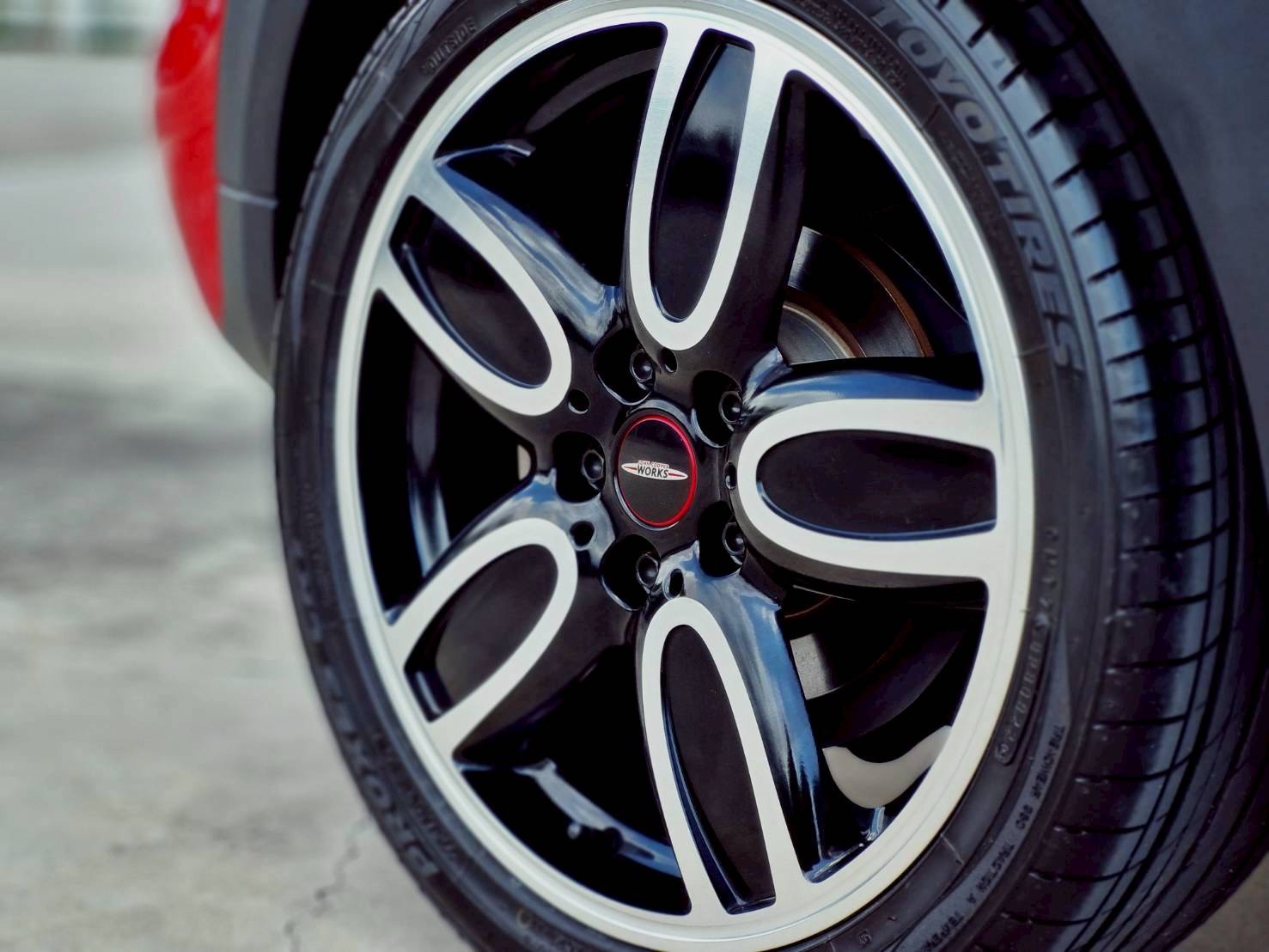 2015 Mini Cooper (Hatch) Look3 F55 (5 ประตู) สีแดง (รูปที่ 15)