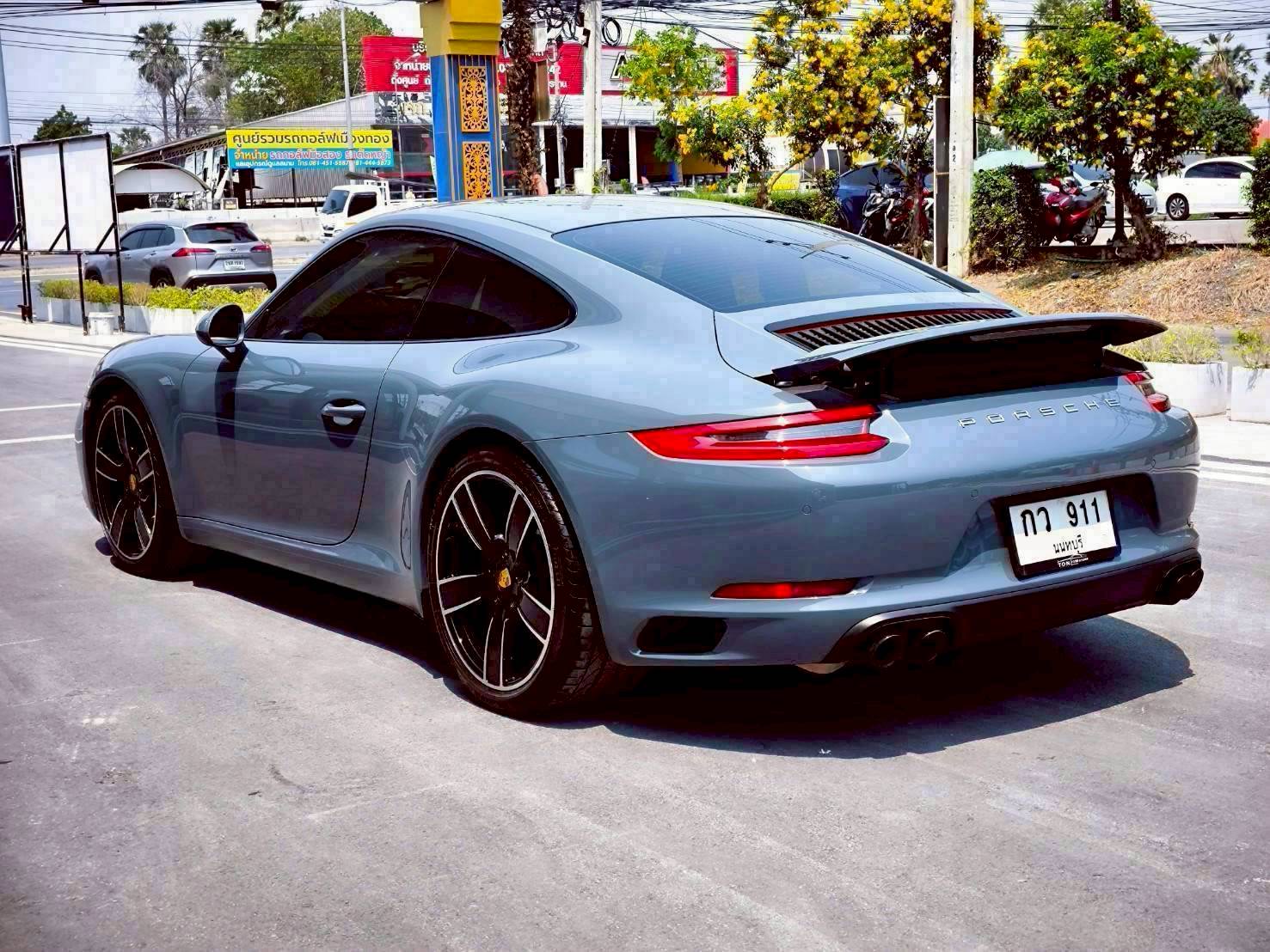 2018 Porsche 911 991 Carrera สีเทา (รูปที่ 15)