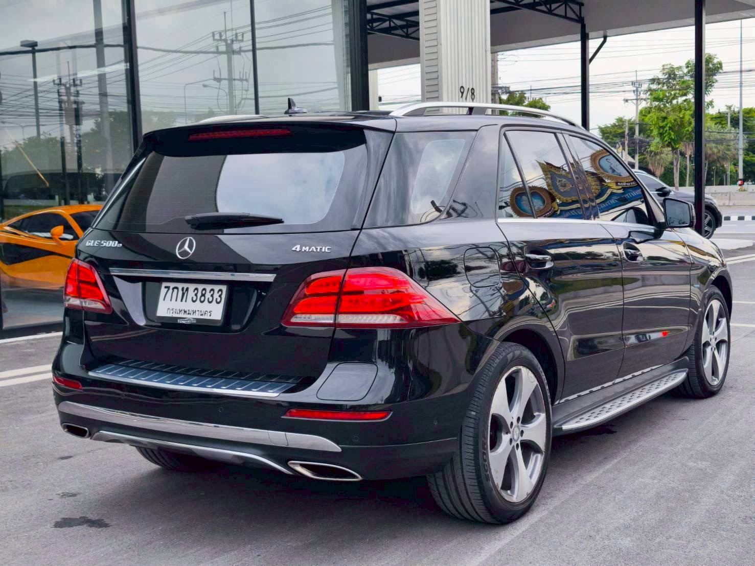 2018 Mercedes-Benz GLE-Class GLE500 สีดำ (รูปที่ 12)