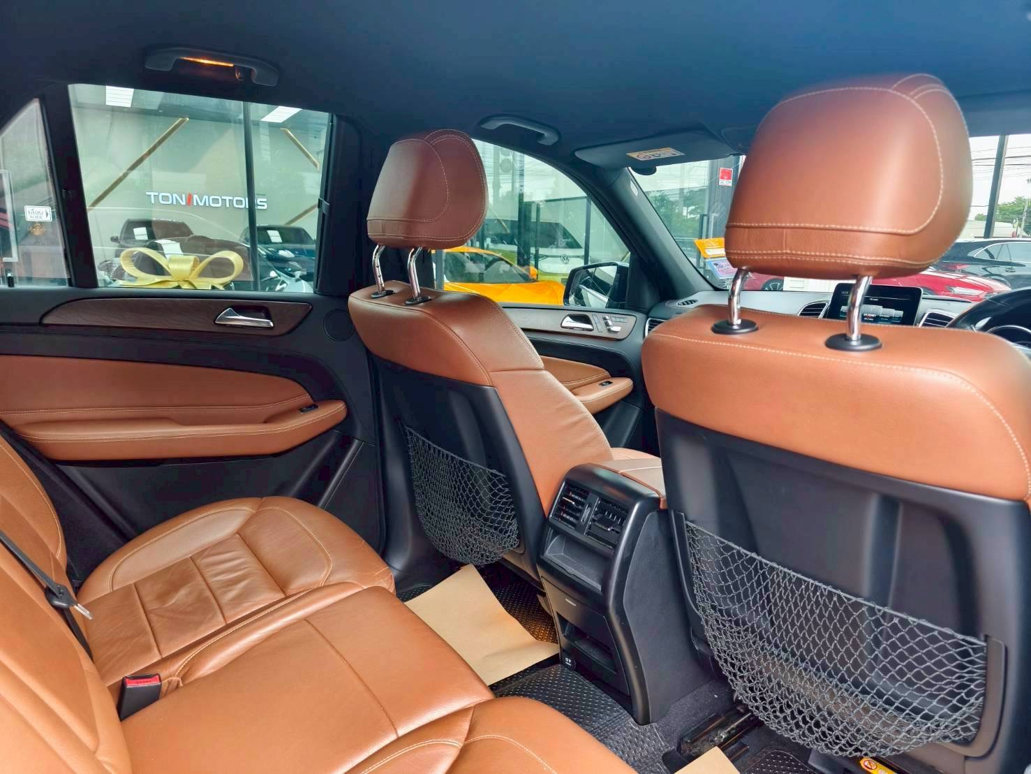 2018 Mercedes-Benz GLE-Class GLE500 สีดำ (รูปที่ 7)