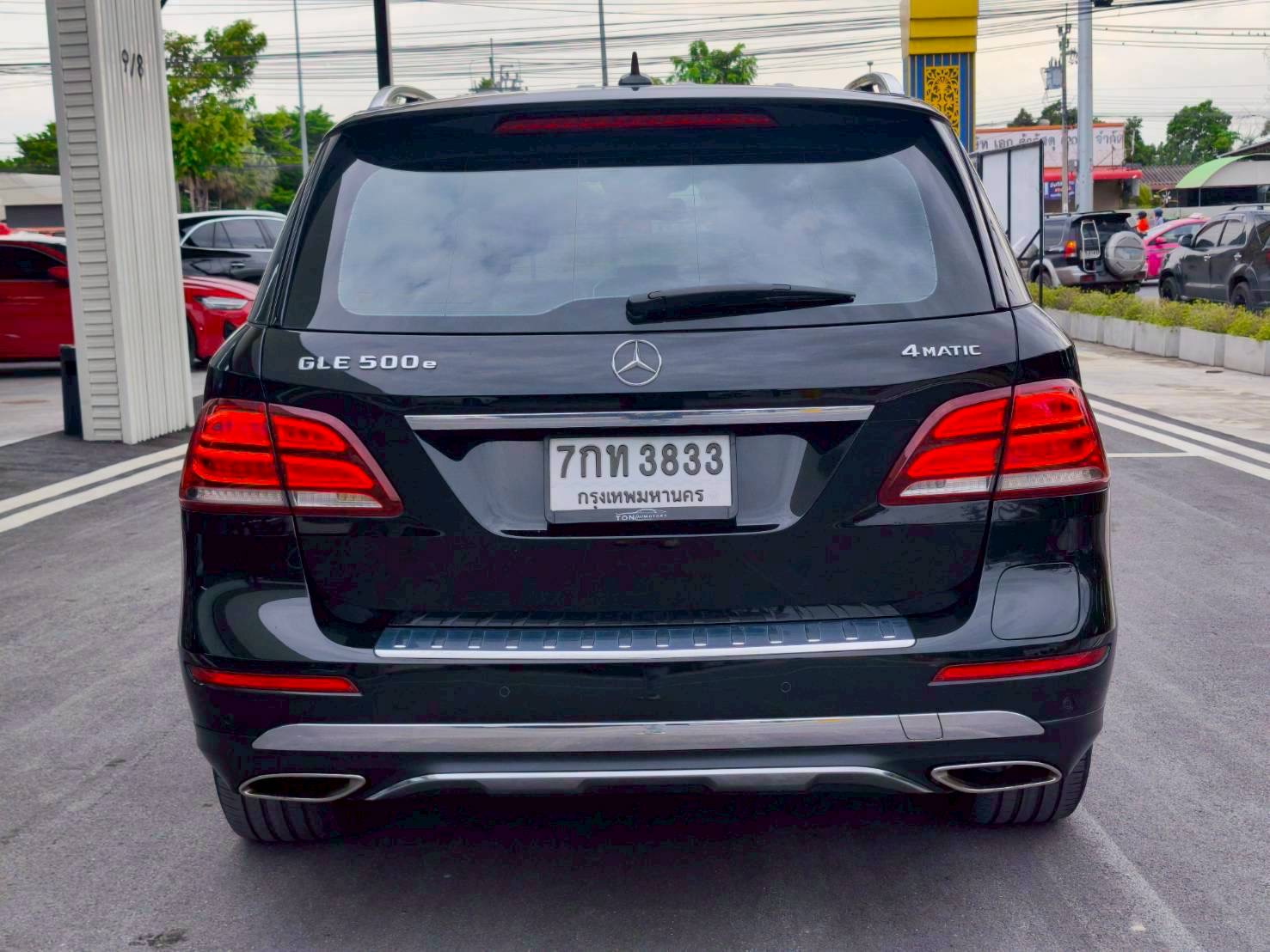2018 Mercedes-Benz GLE-Class GLE500 สีดำ (รูปที่ 16)