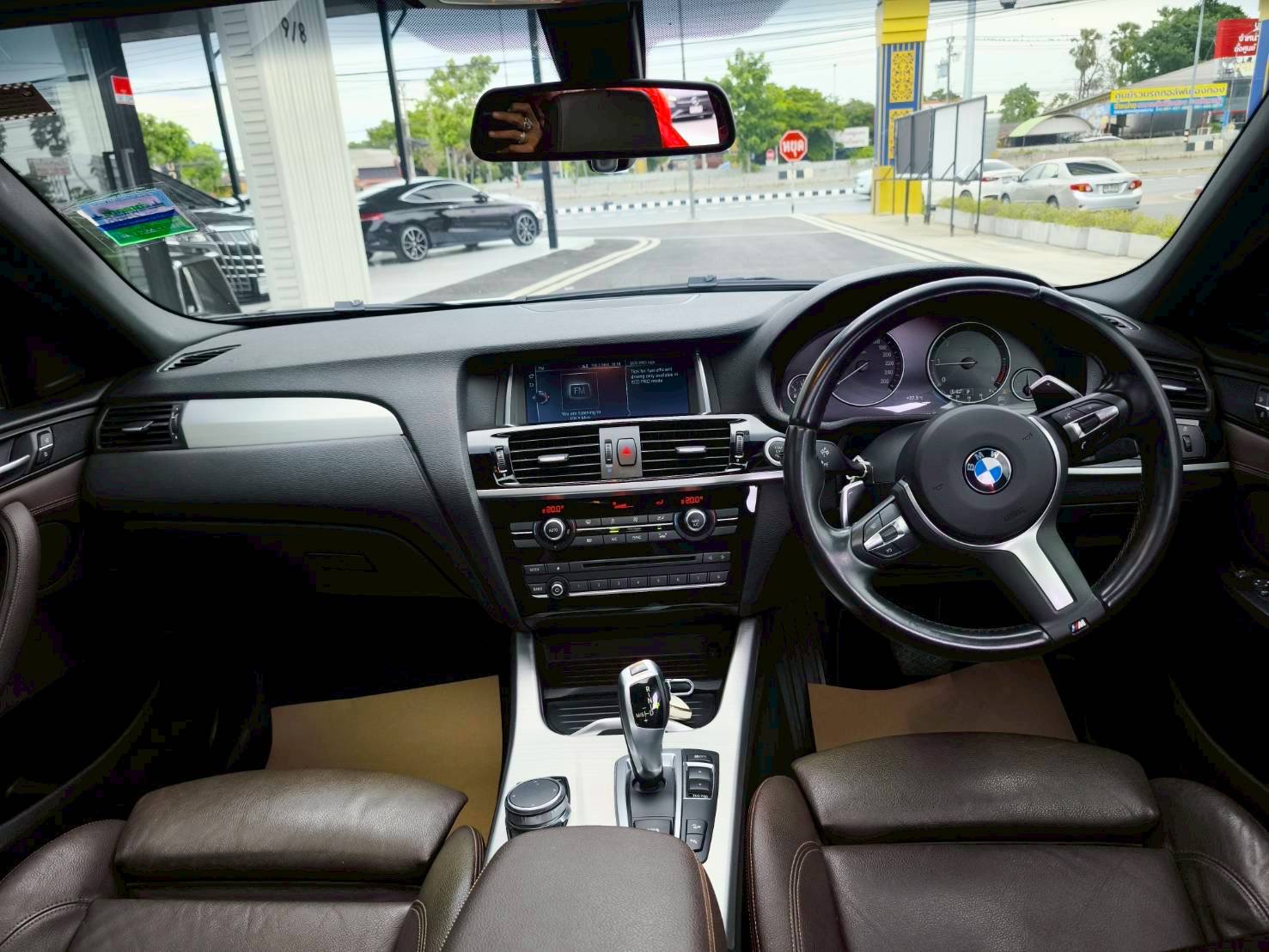 2018 BMW X4 G02 สีขาว (รูปที่ 7)