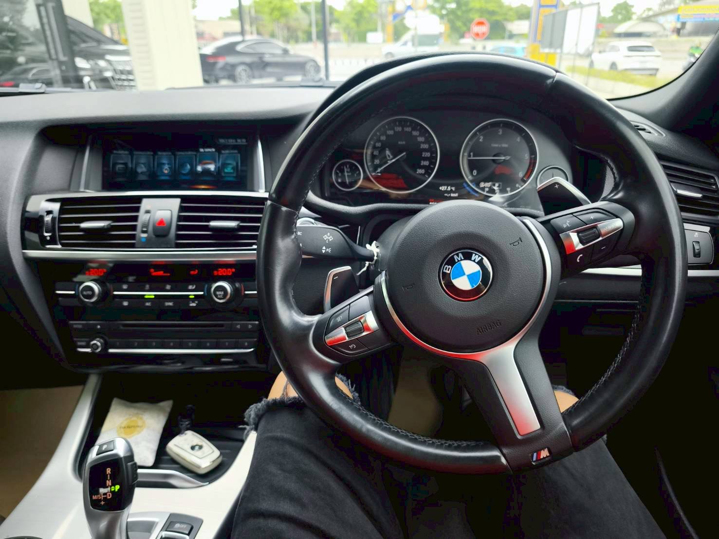 2018 BMW X4 G02 สีขาว (รูปที่ 4)