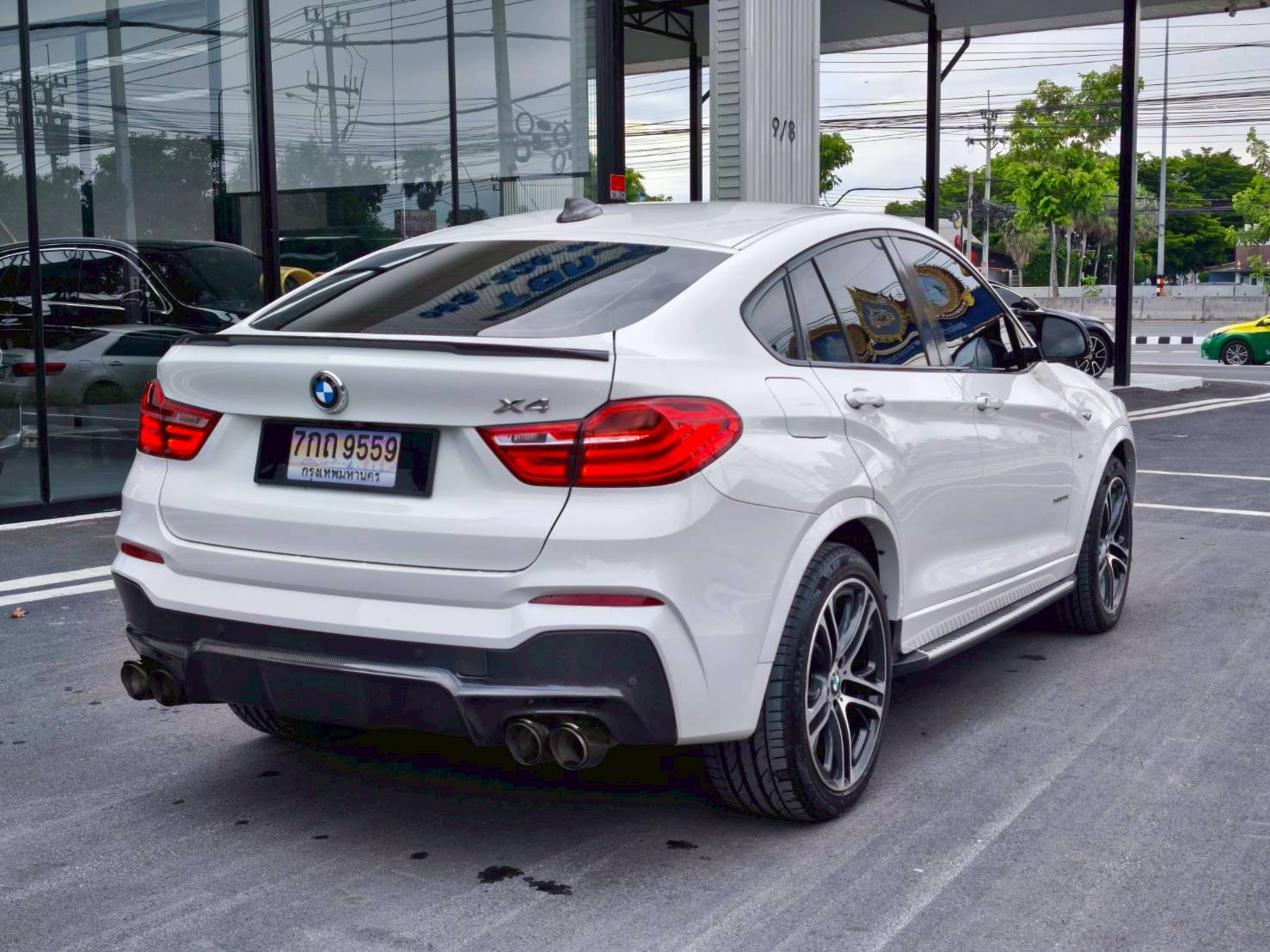 2018 BMW X4 G02 สีขาว (รูปที่ 13)