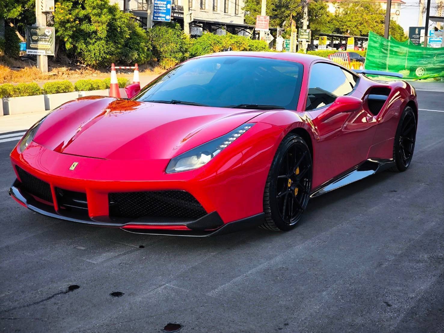2017 Ferrari 488 GTB สีแดง (รูปที่ 3)