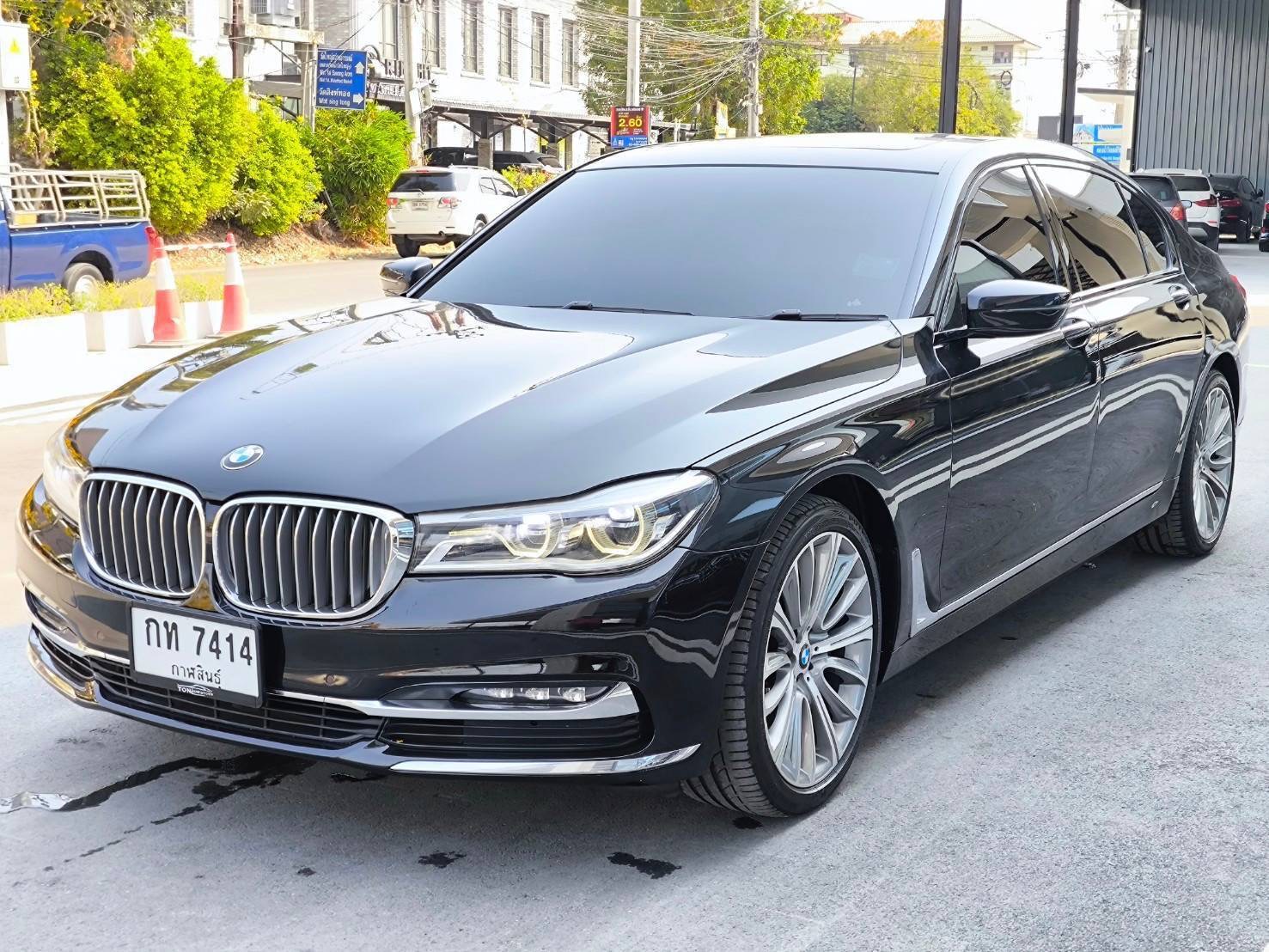 2017 BMW 740li Limousine สีดำ (รูปที่ 3)