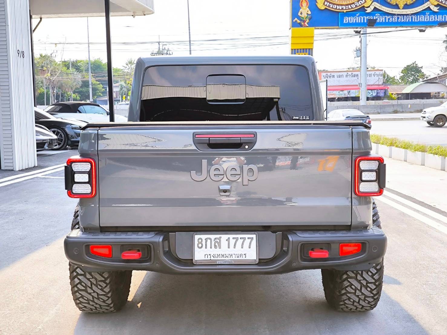 2021 Jeep GLADIATOR RUBICON 3.6 V6 สีเทา (รูปที่ 14)