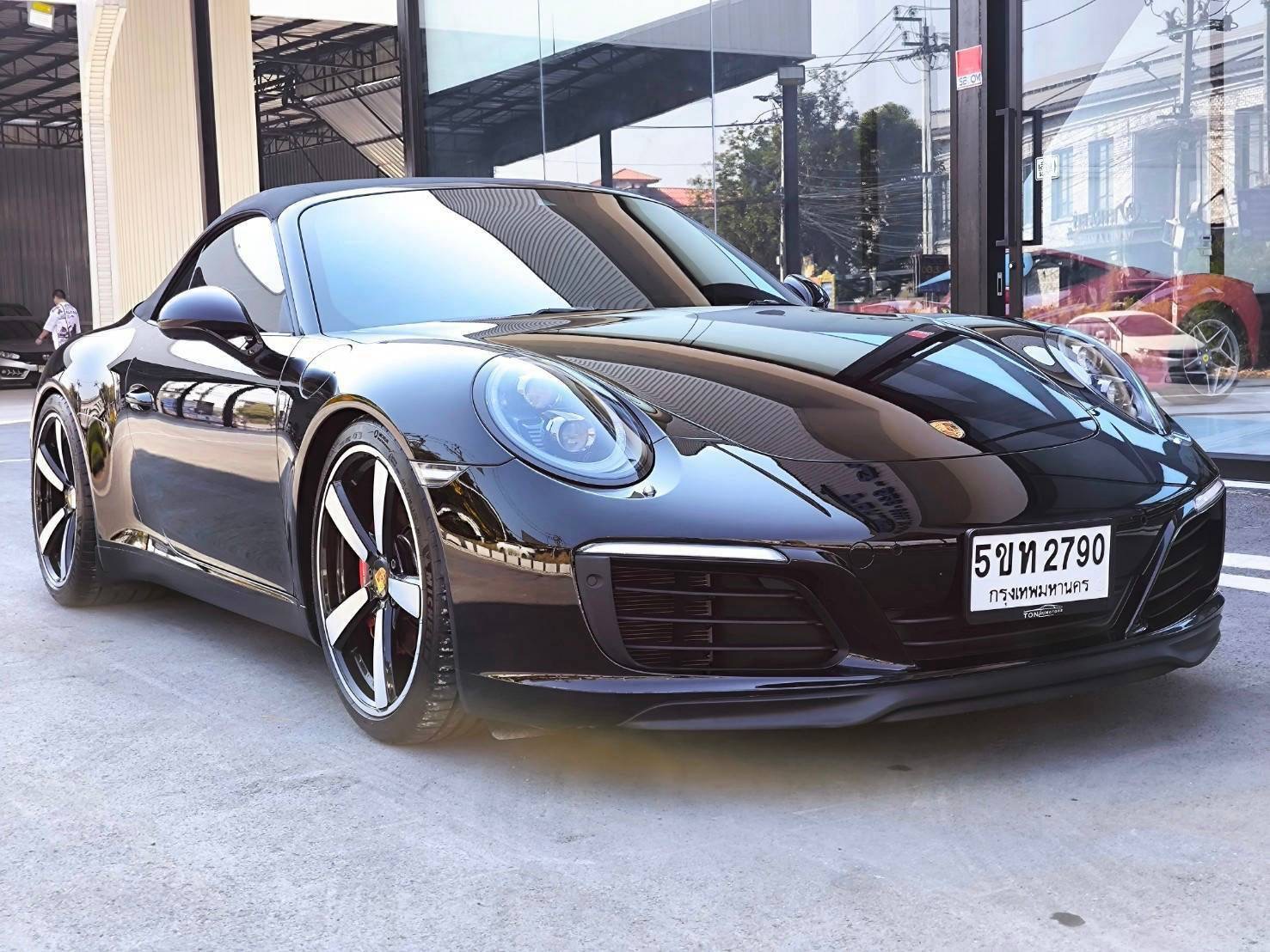 2017 Porsche 911 Carrera Cabriolet สีดำ (รูปที่ 5)