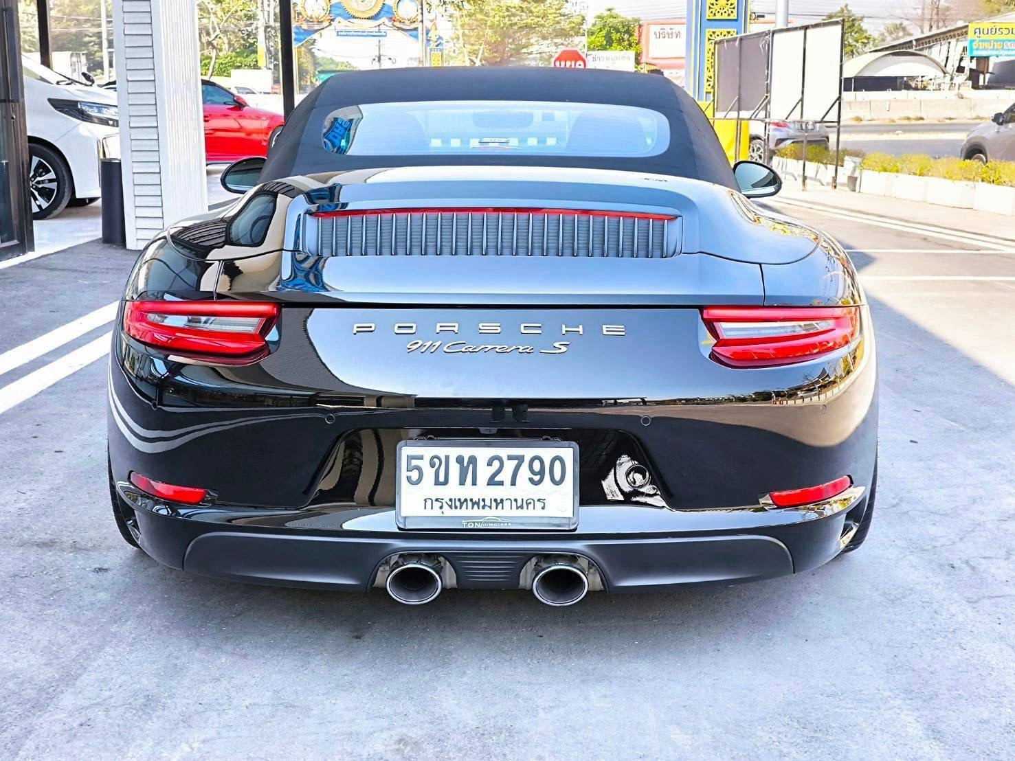 2017 Porsche 911 Carrera Cabriolet สีดำ (รูปที่ 17)