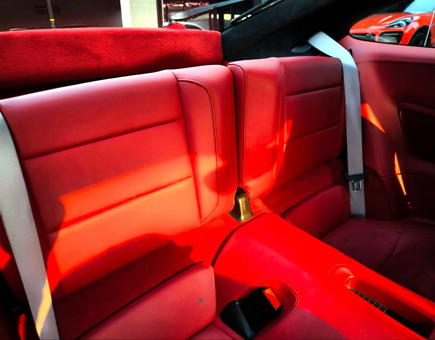 2014 Porsche 911 Carrera สีขาว (รูปที่ 9)