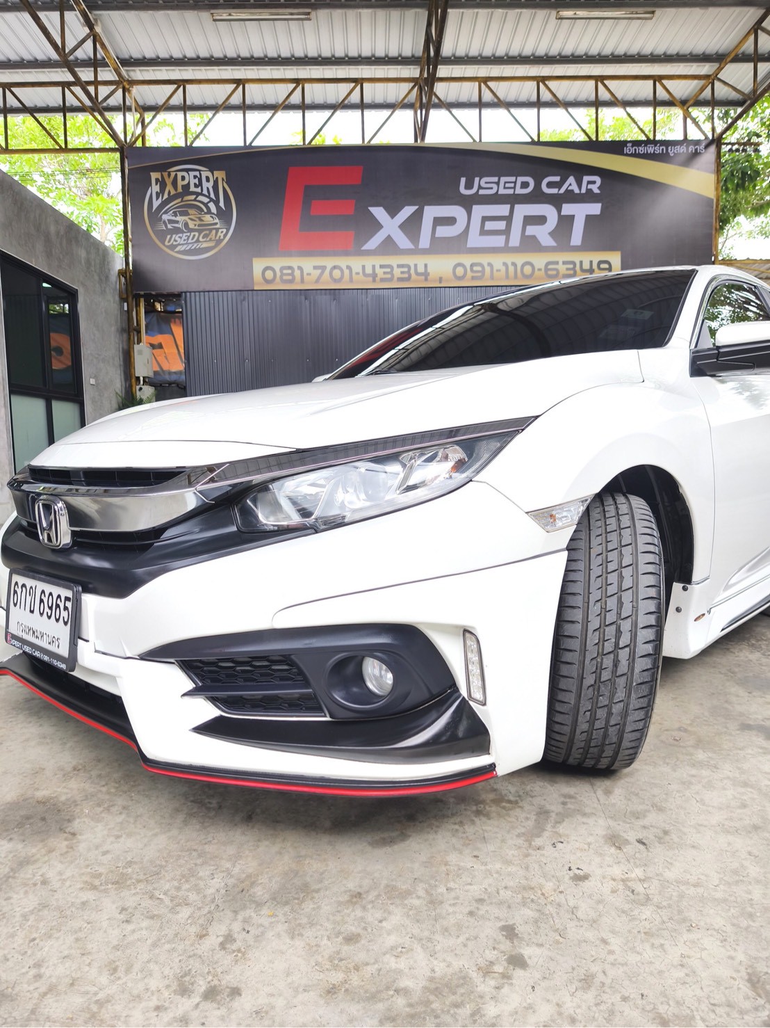 2017 Honda Civic Sedan สีขาว (รูปที่ 15)