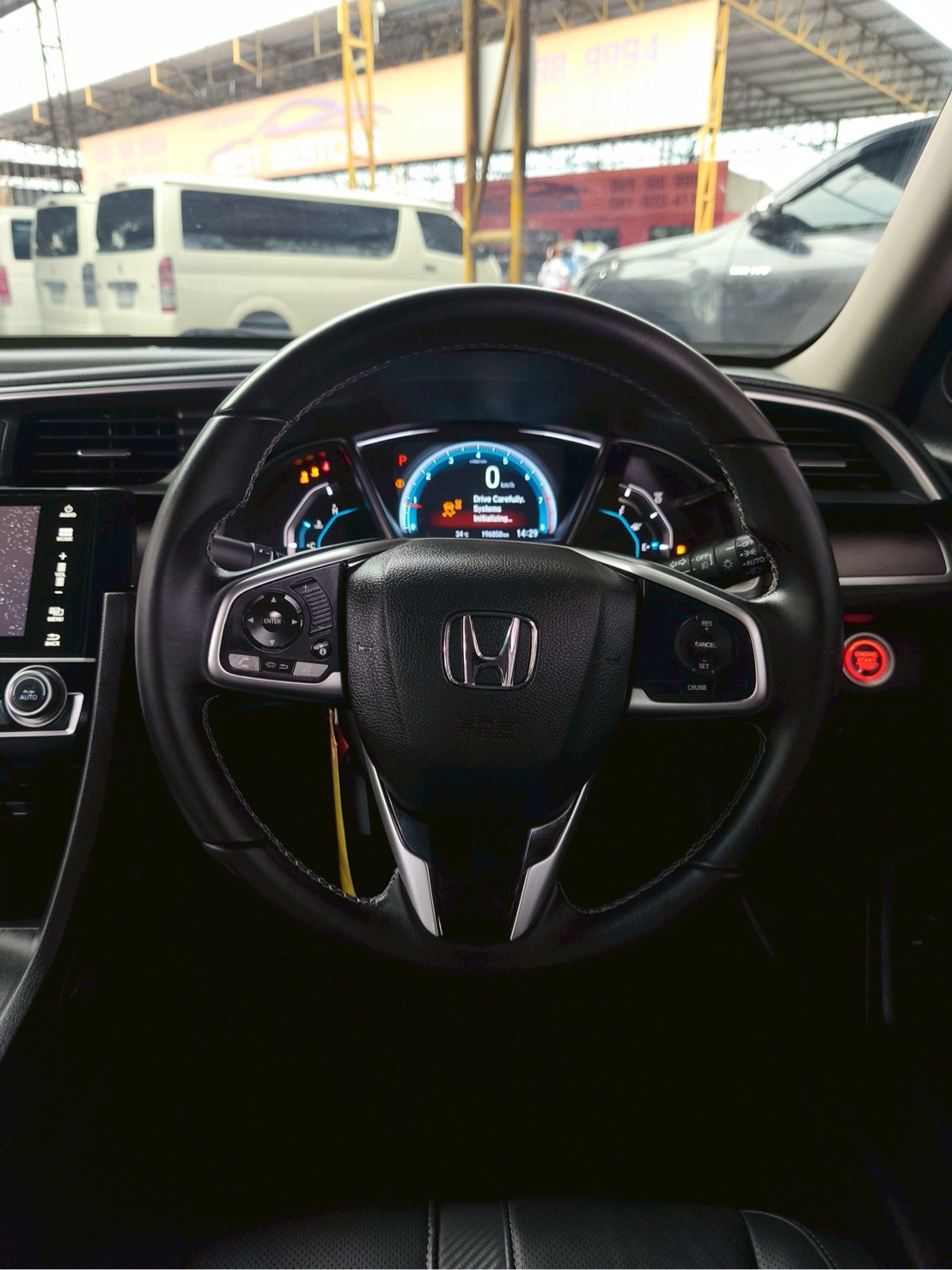 2017 Honda Civic Sedan สีขาว (รูปที่ 12)